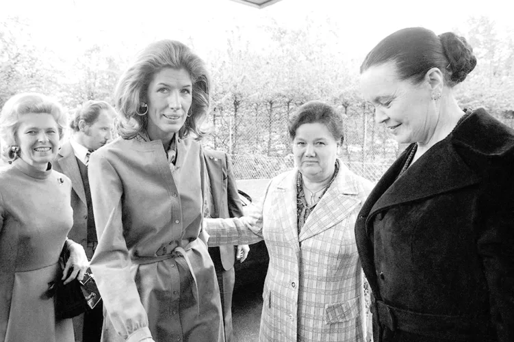 Philanthropist Nancy Kissinger dies at 92 at home